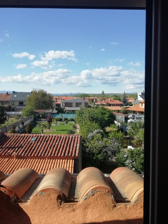 فيلا Boleta A 5 Minutos De Leon, Casa Con Jardin San Andrés del Rabanedo المظهر الخارجي الصورة