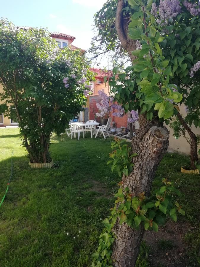 فيلا Boleta A 5 Minutos De Leon, Casa Con Jardin San Andrés del Rabanedo المظهر الخارجي الصورة