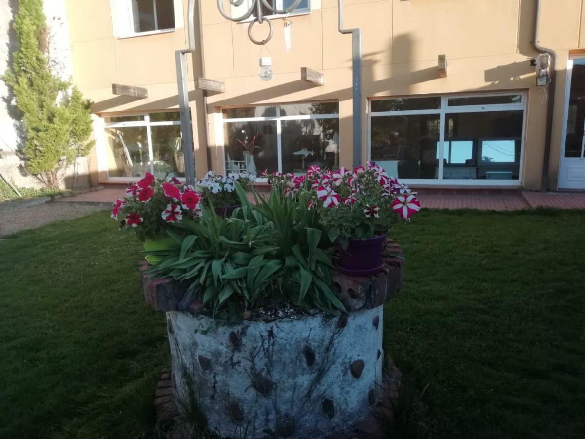 فيلا Boleta A 5 Minutos De Leon, Casa Con Jardin San Andrés del Rabanedo المظهر الخارجي الصورة