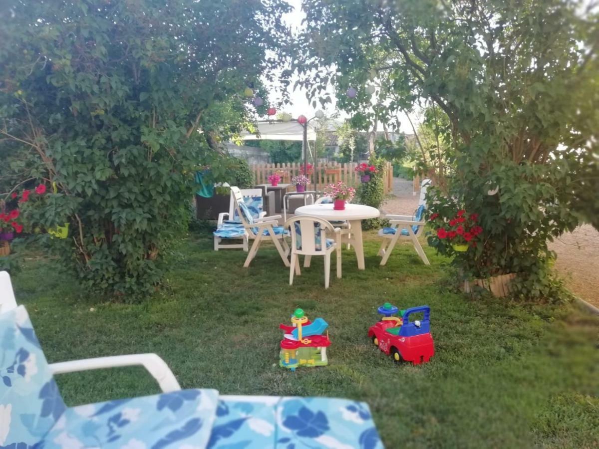 فيلا Boleta A 5 Minutos De Leon, Casa Con Jardin San Andrés del Rabanedo المظهر الخارجي الصورة