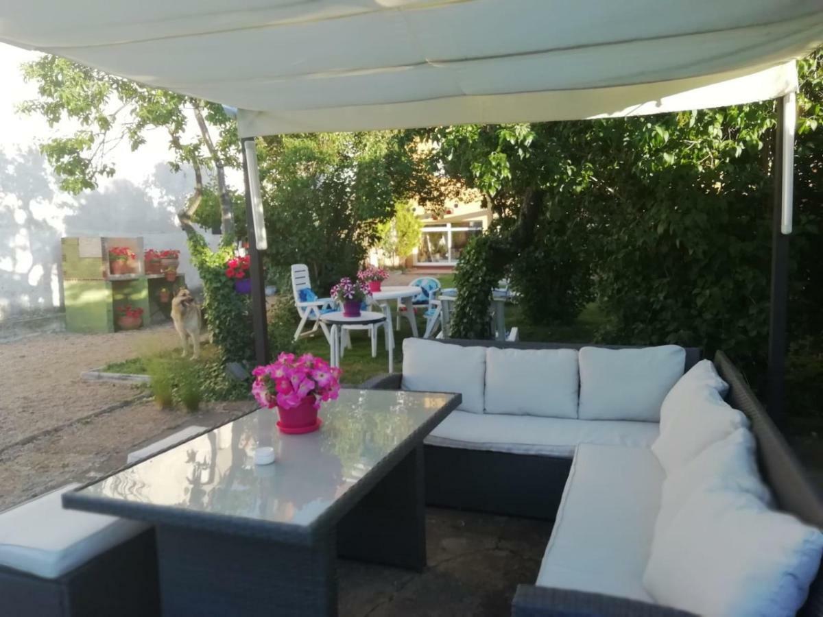 فيلا Boleta A 5 Minutos De Leon, Casa Con Jardin San Andrés del Rabanedo المظهر الخارجي الصورة