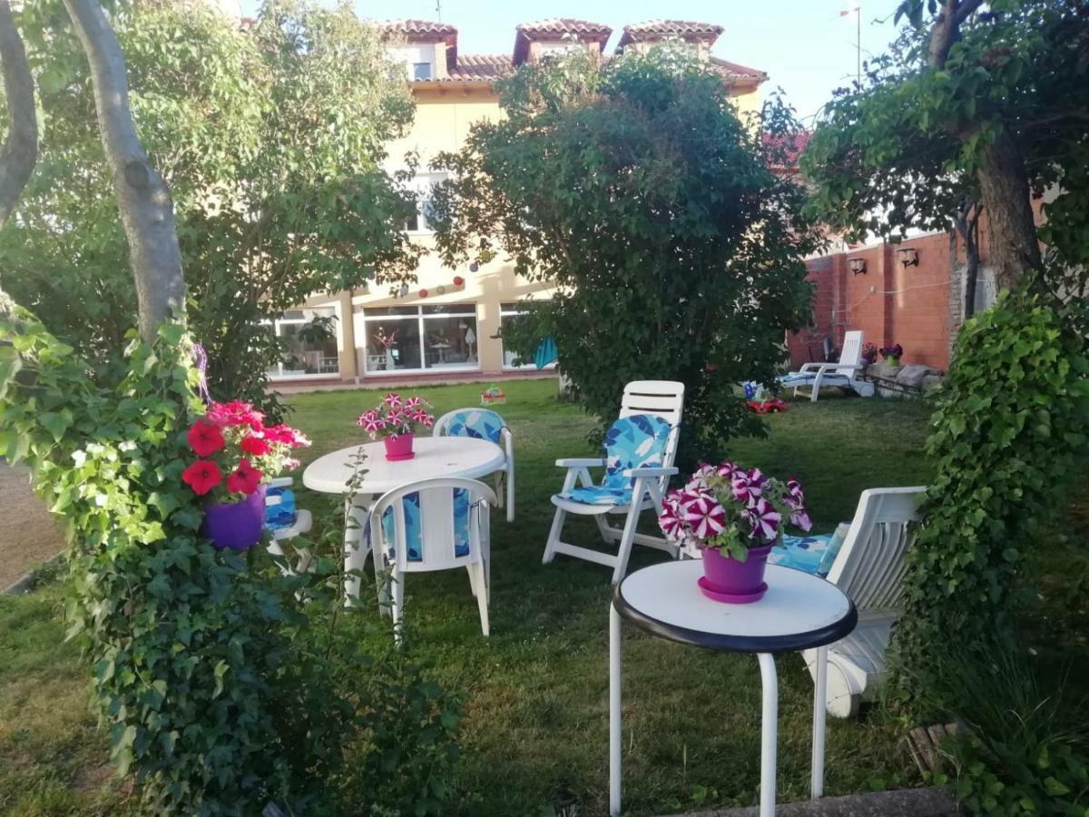 فيلا Boleta A 5 Minutos De Leon, Casa Con Jardin San Andrés del Rabanedo المظهر الخارجي الصورة